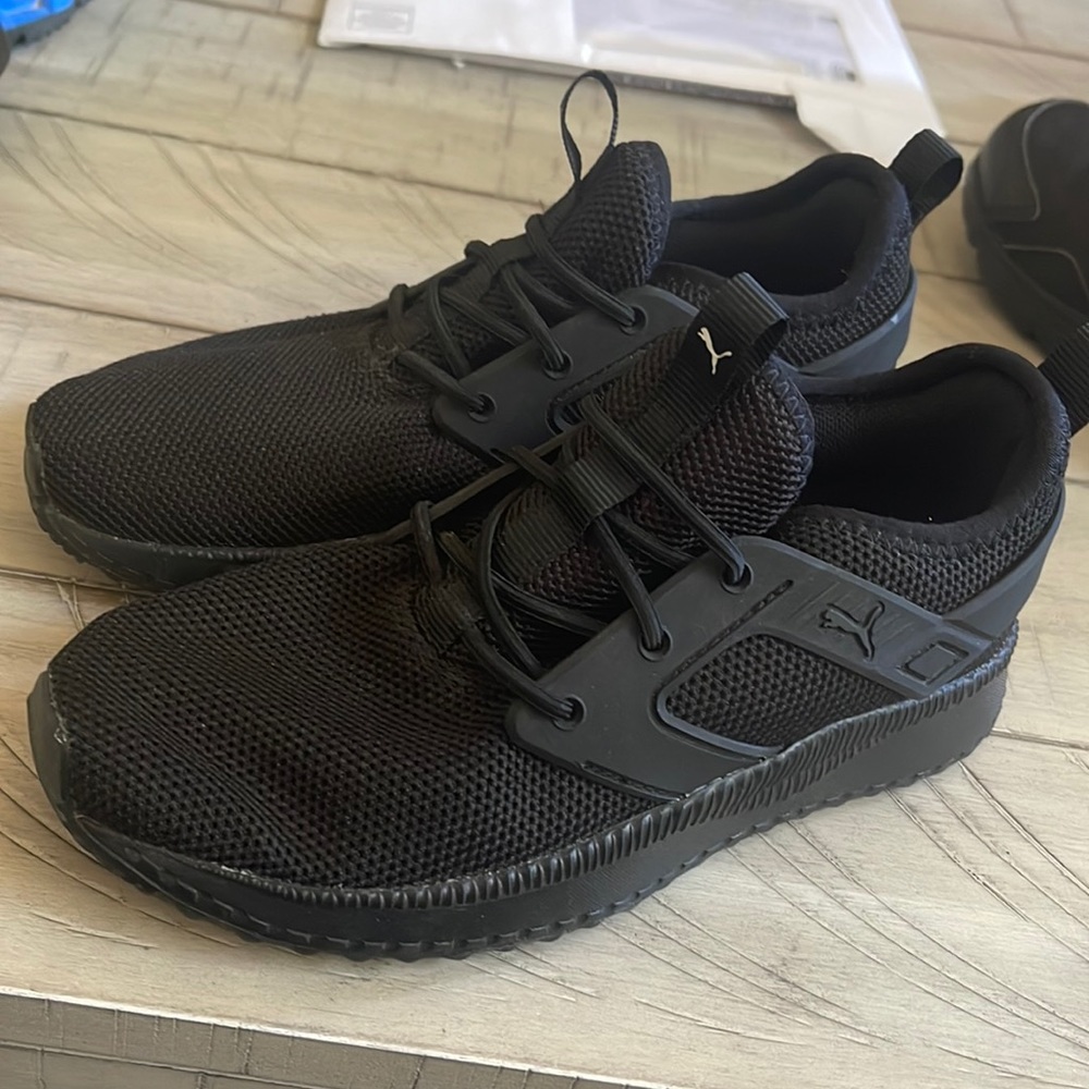Kids 1C puma sneakers